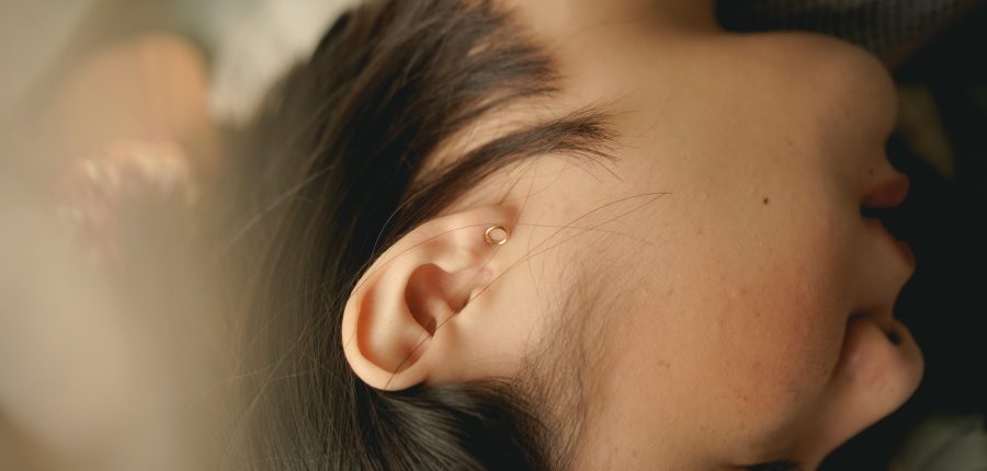 Tapones de Cera: Cómo y por qué se forman en el oído